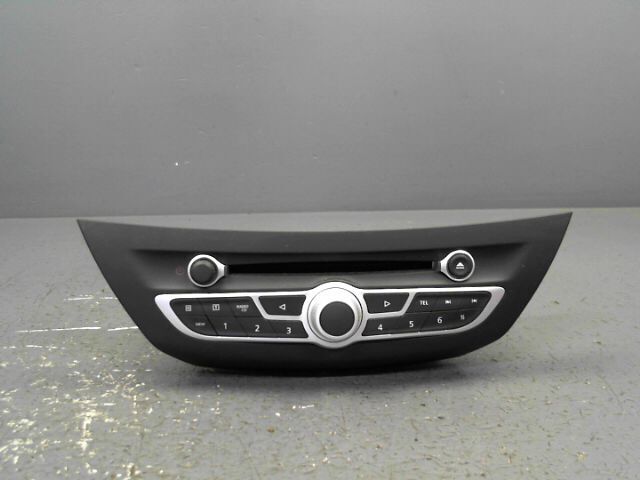 Autoradio d'origine RENAULT LAGUNA 1.5 dCi 110 eco2 Black Edition Carminat Diesel - 1