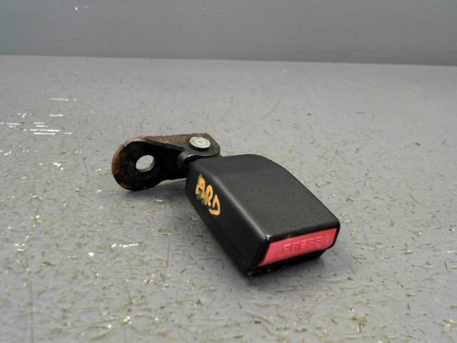 Attache ceinture arriere droit RENAULT LAGUNA 1.5 dCi 110 eco2 Black Edition Carminat Diesel - 1