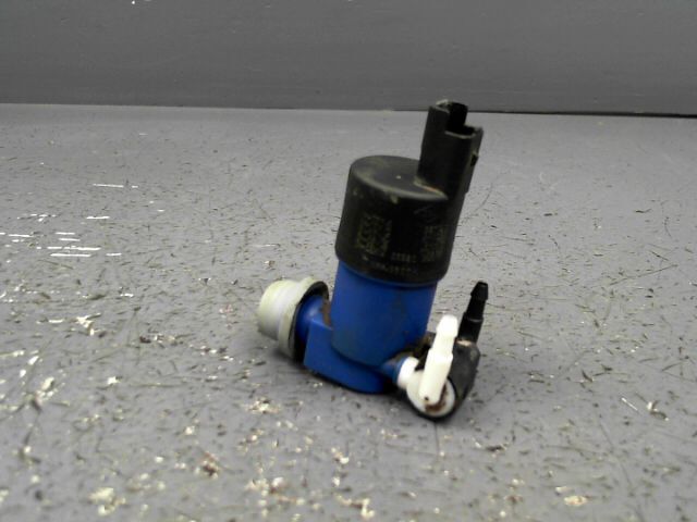 Pompe lave glace avant RENAULT CLIO 1.5 dCi 75ch Air SociÃ©tÃ© Diesel - 1