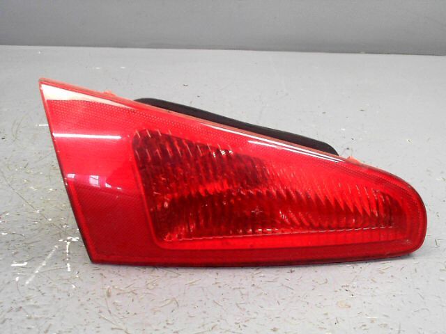 Feu arriere secondaire gauche (feux) ALFA ROMEO 147 1.9 JTD 150ch Distinctive Diesel - 1
