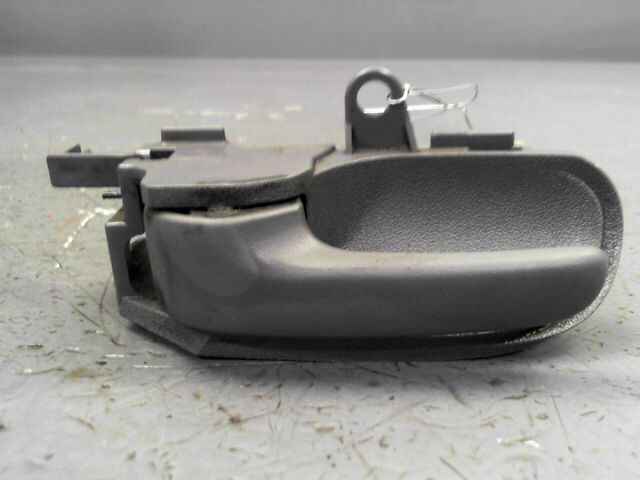 Poignee interieur arriere gauche TOYOTA AYGO Essence - 1