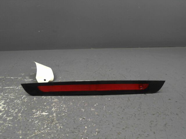 Feu arriere stop central CITROEN C3 1.4i Exclusive Essence - 1