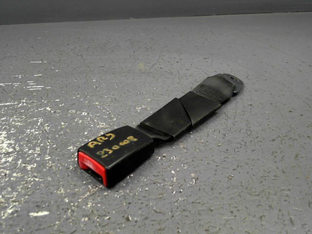 Attache ceinture arriere droit CITROEN C3 1.4i Exclusive Essence - 1