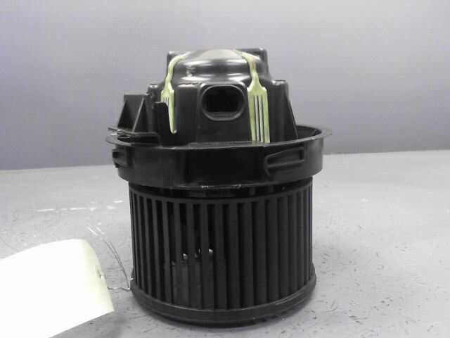 Ventilateur chauffage PEUGEOT 207 1.6 HDi 92ch FAP Envy Diesel - 1