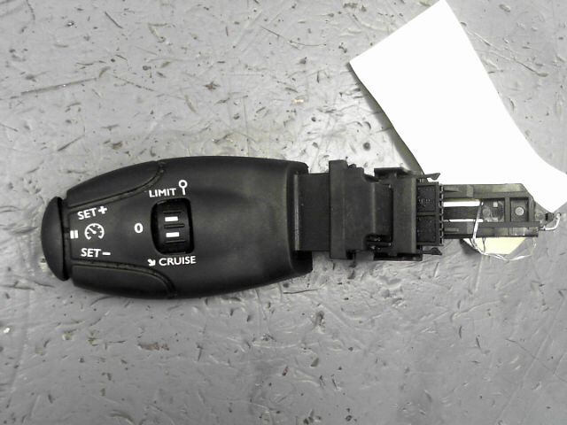 Commande regulateur vitesse PEUGEOT 207 1.6 HDi 92ch FAP Envy Diesel - 1