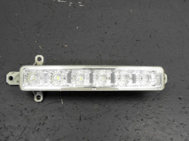 Feu diurne avant gauche CITROEN C3 1.2 VTi 82ch Collection Essence - 1