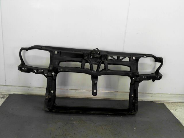 Face avant VOLKSWAGEN GOLF TDi 110 6CV Diesel - 1
