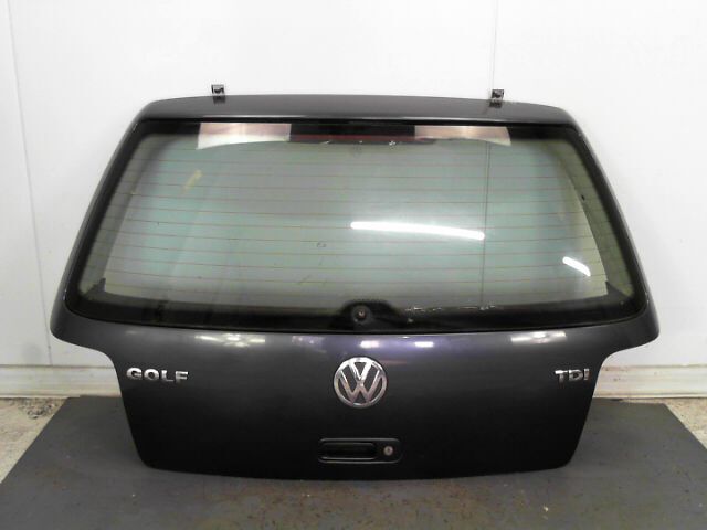 Malle/Hayon arriere VOLKSWAGEN GOLF TDi 110 6CV Diesel - 1