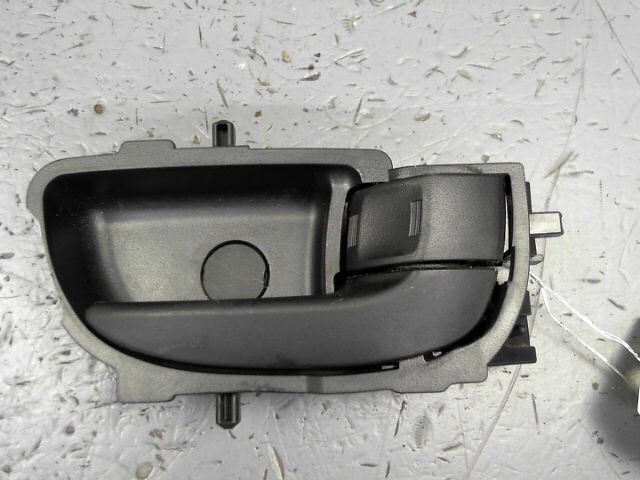 Poignee interieur arriere droit CITROEN C1 Essence - 1