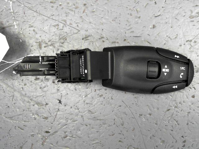 Commande autoradio PEUGEOT 308 Diesel - 1