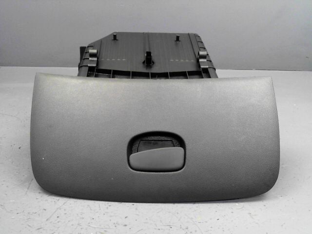 Boite a gants RENAULT CLIO 1.5 dCi 75ch FAP Authentique Diesel - 1
