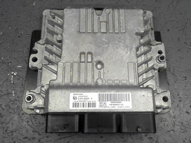 Calculateur CITROEN C4 Diesel - 1