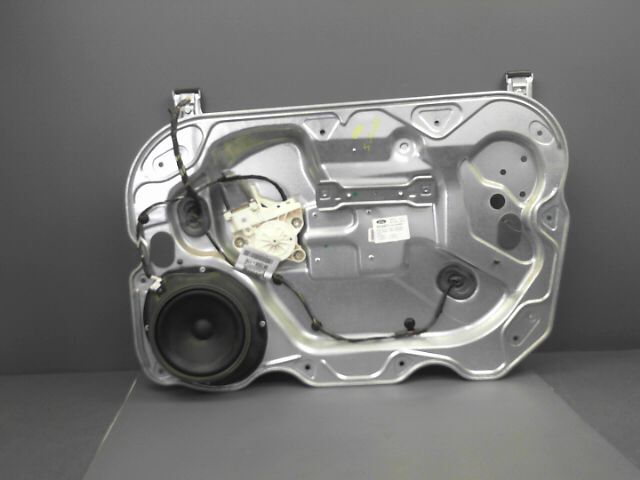 Leve vitre electrique avant droit FORD FOCUS 1.6i Ambiente Essence - 1