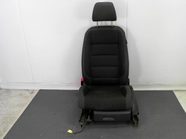 Siege avant gauche VOLKSWAGEN TOURAN Diesel - 1