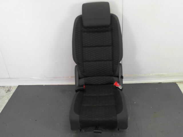 Siege arriere central VOLKSWAGEN TOURAN Diesel - 1