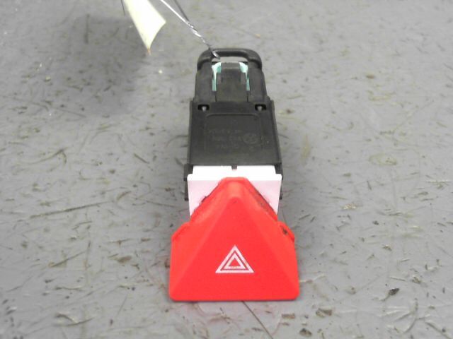 Bouton de warning VOLKSWAGEN TOURAN Diesel - 1