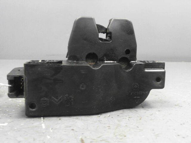 Serrure de hayon CITROEN C3 1.4i Exclusive Essence - 1