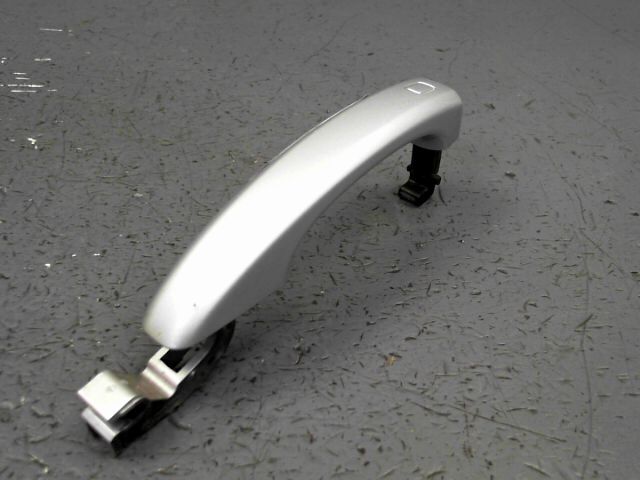 Poignee porte avant droit AUDI A5 Diesel - 1