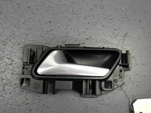 Poignee interieur avant gauche PEUGEOT 308 Diesel - 1