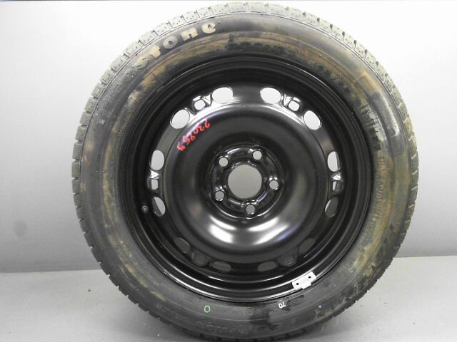 Roue de secours VOLKSWAGEN POLO 1.2 70ch Essence - 1