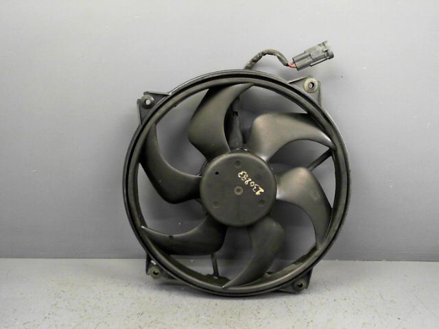 Moto ventilateur radiateur CITROEN C4 1.6i 16v Exclusive Essence - 1