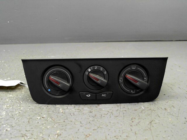 Commande chauffage SEAT IBIZA 1.6 TDi 90ch CR FAP Style Diesel - 1