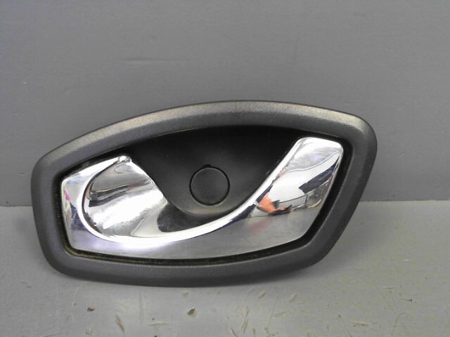Poignee interieur avant gauche RENAULT MEGANE Diesel - 1