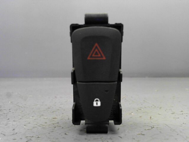 Bouton de warning RENAULT MEGANE Diesel - 1