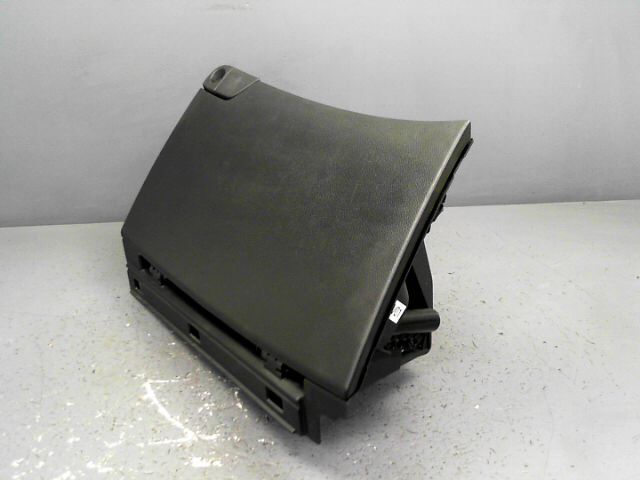 Boite a gants HYUNDAI I40 Diesel - 1
