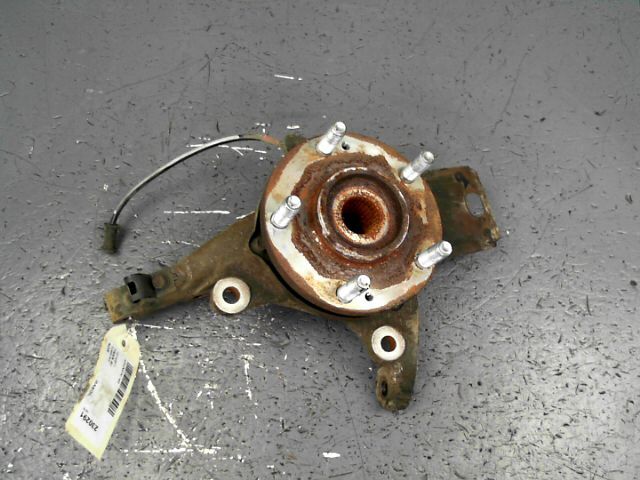 Fusee avant droit HYUNDAI I40 Diesel - 1