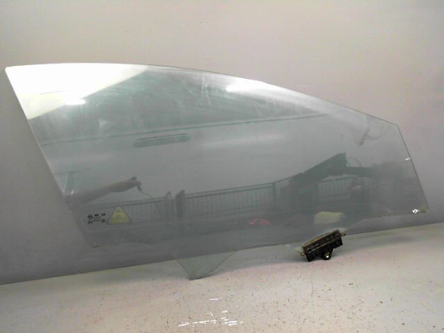 Vitre avant droit HYUNDAI I40 Diesel - 1