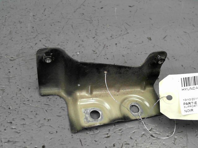 Support aile droit HYUNDAI I40 Diesel - 1