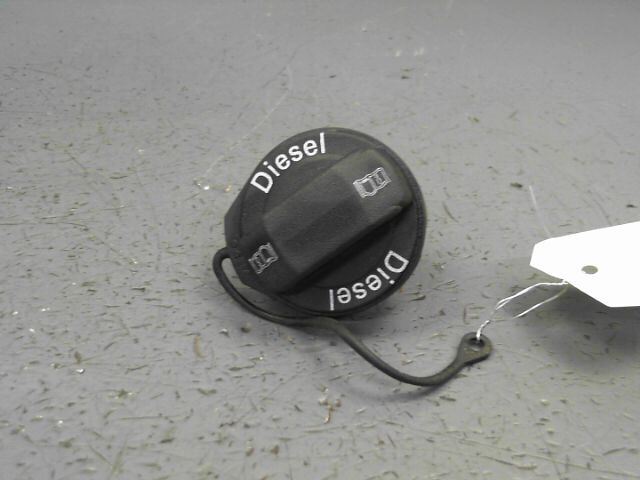 Bouchon de carburant VOLKSWAGEN GOLF 1.6 TDi 105 FAP CR Trend Diesel - 1