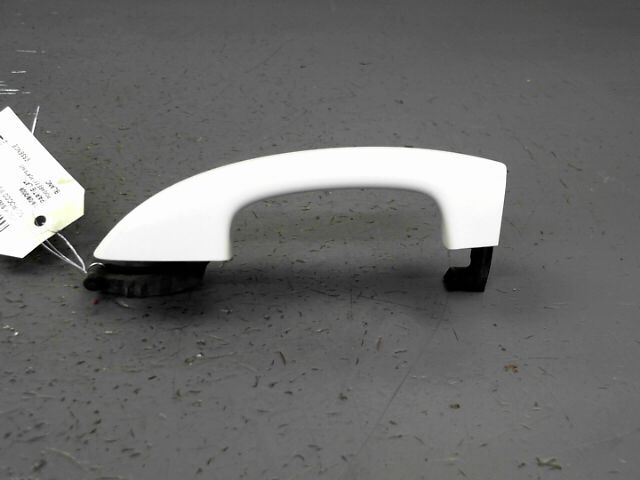 Poignee porte avant droit VOLKSWAGEN SCIROCCO Essence - 1