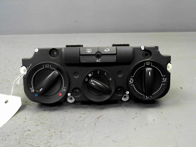 Commande chauffage VOLKSWAGEN SCIROCCO Essence - 1
