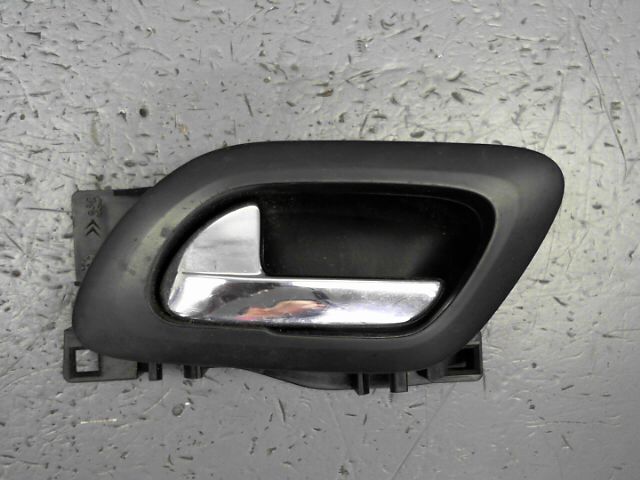 Poignee interieur avant gauche PEUGEOT 5008 2.0 HDi 150ch FAP Premium 7 Places Diesel - 1