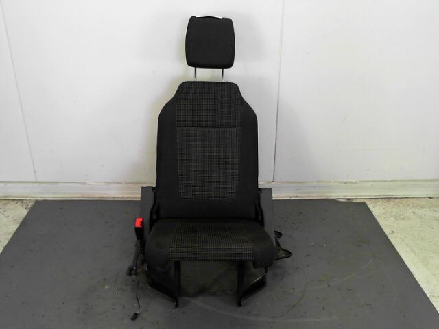 Siege central arriere PEUGEOT 5008 2.0 HDi 150ch FAP Premium 7 Places Diesel - 1