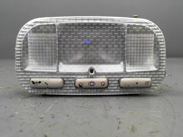 Eclairage de plafonnier PEUGEOT 5008 2.0 HDi 150ch FAP Premium 7 Places Diesel - 1