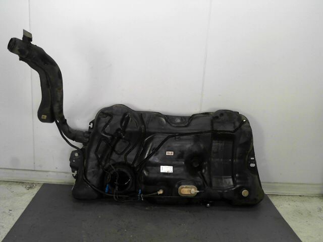 Reservoir PEUGEOT 508 1.6 e-HDi 112 FAP FÃ©line Bmp6 Diesel - 1