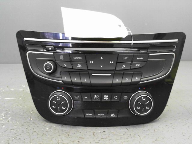 Commande chauffage PEUGEOT 508 1.6 e-HDi 112 FAP FÃ©line Bmp6 Diesel - 1