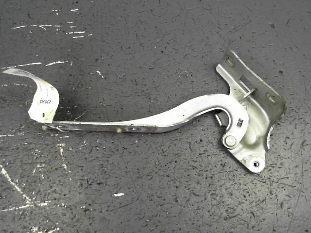Charniere de capot PEUGEOT 508 1.6 e-HDi 112 FAP FÃ©line Bmp6 Diesel - 1