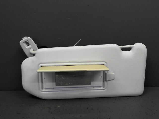 Pare soleil gauche PEUGEOT 508 1.6 e-HDi 112 FAP FÃ©line Bmp6 Diesel - 1