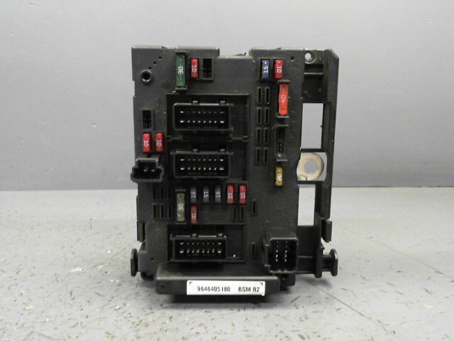Boitier servitude moteur (BSM) PEUGEOT 206 XR Presence 1.1 Essence - 1