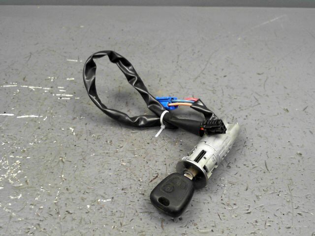 Antivol de direction PEUGEOT 206 1.4 HDi 70ch Executive Diesel - 1
