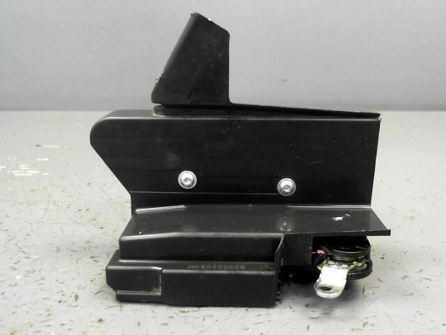 Serrure arriere droit DACIA SANDERO 0.9 Tce 90ch Stepway Prestige Essence - 1
