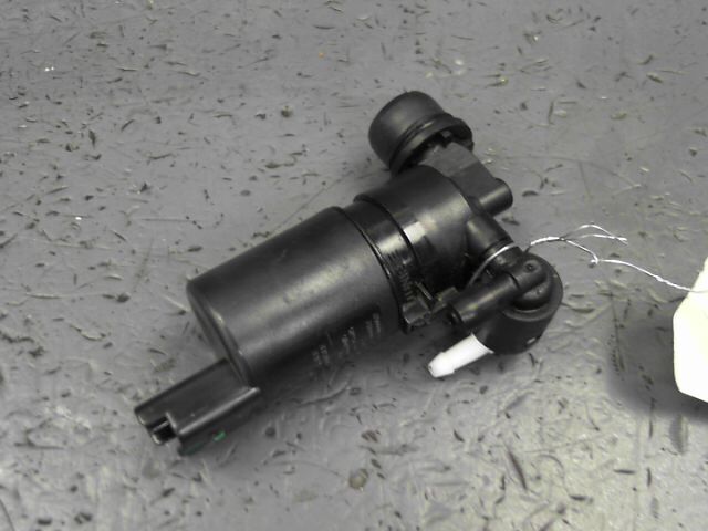 Pompe lave glace avant DACIA SANDERO 0.9 Tce 90ch Stepway Prestige Essence - 1