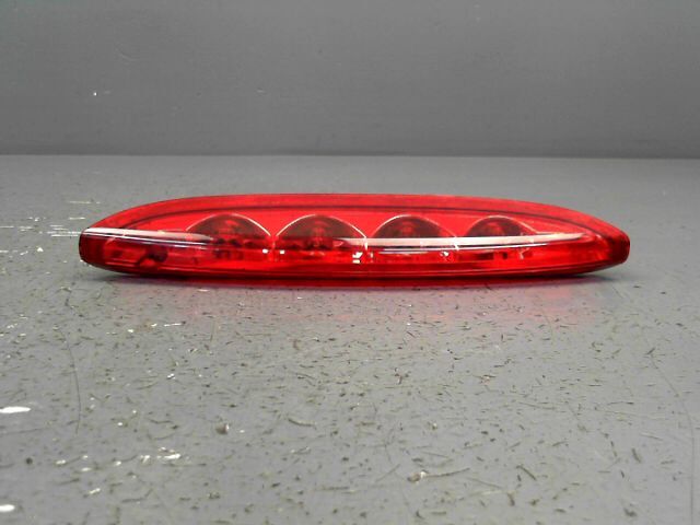 Feu arriere stop central PEUGEOT 208 1.2 Puretech 82ch Urban Soul Essence - 1