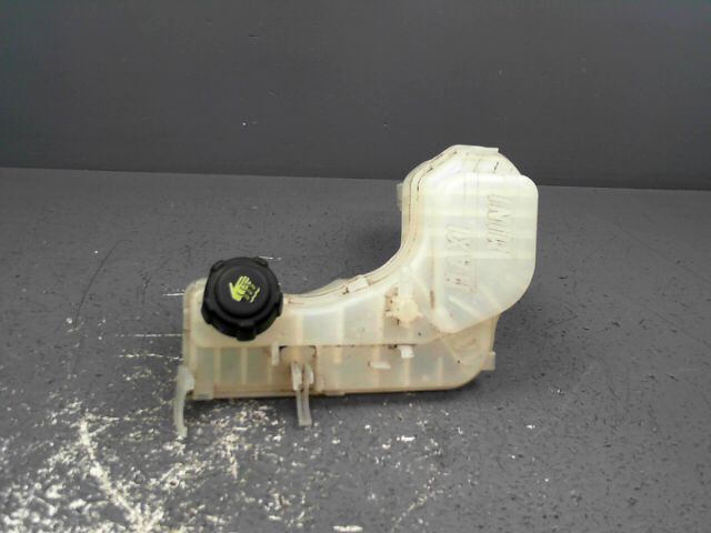 Vase d'expansion RENAULT LAGUNA 2.0 dCi 130cv FAP Black Edition Diesel - 1