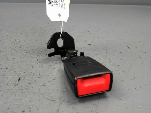 Attache ceinture arriere droit OPEL CORSA 1.2 Twinport 85ch Edition Essence - 1