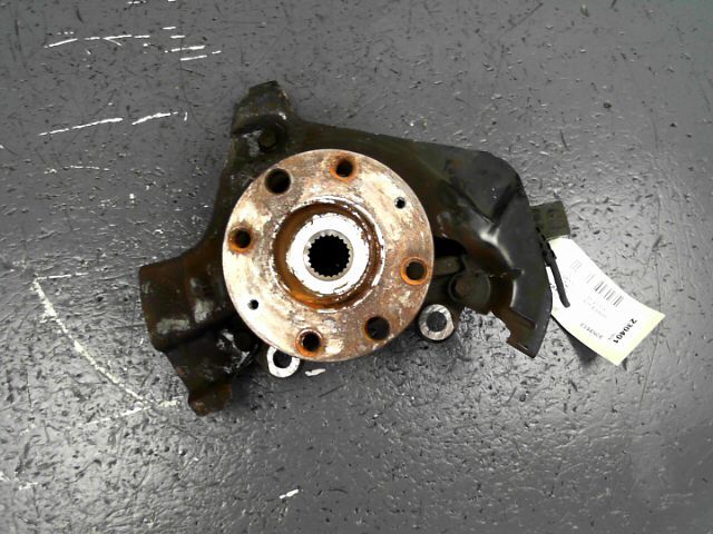 Fusee avant droit OPEL CORSA 1.2 Twinport 85ch Edition Essence - 1